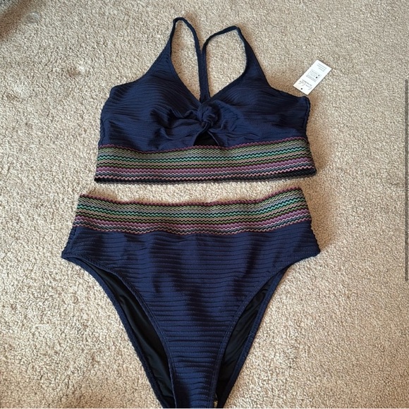 Cupshe bikini size L - Picture 2 of 4